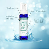 Product  infographic for Plum Silky Facial Wash for cats and dogs in 7.5 oz size bottle.